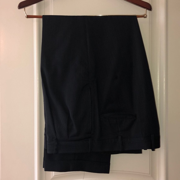 Holland & Sherry Suit & Pants - Picture 5 of 5